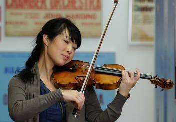 Violinist Rebecca Chan  Photo: Rob Homer
