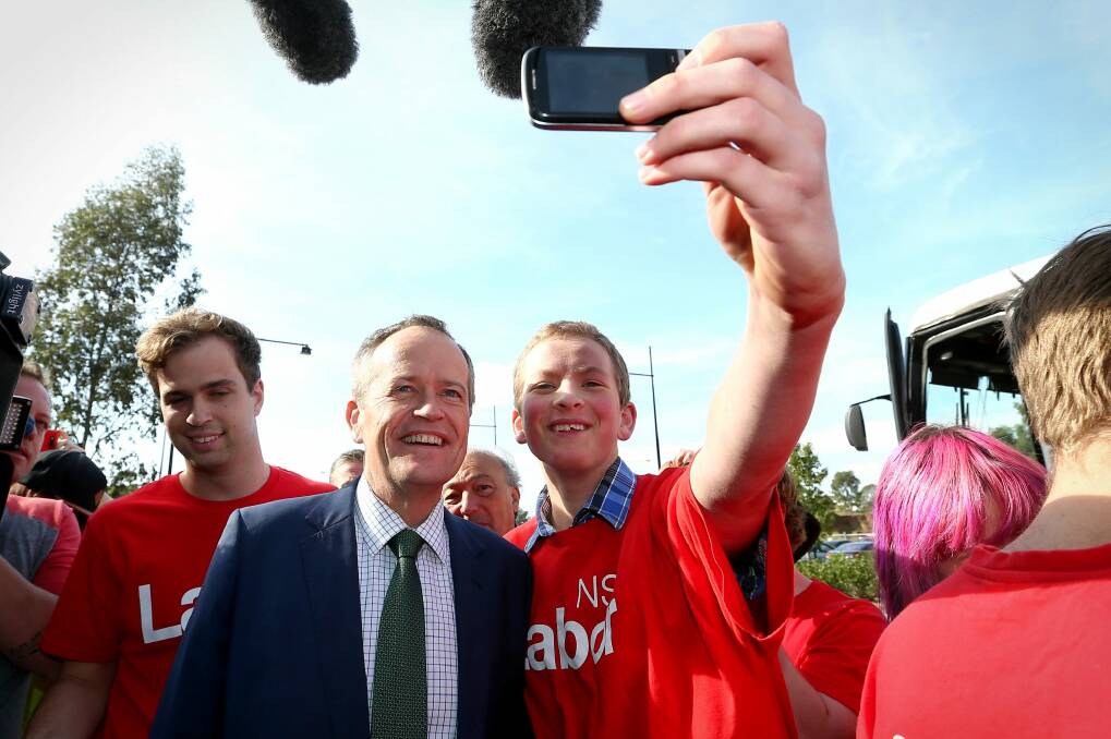 Opposition Leader Bill Shorten on the campaign trail on Saturday Photo: Alex Ellinghausen