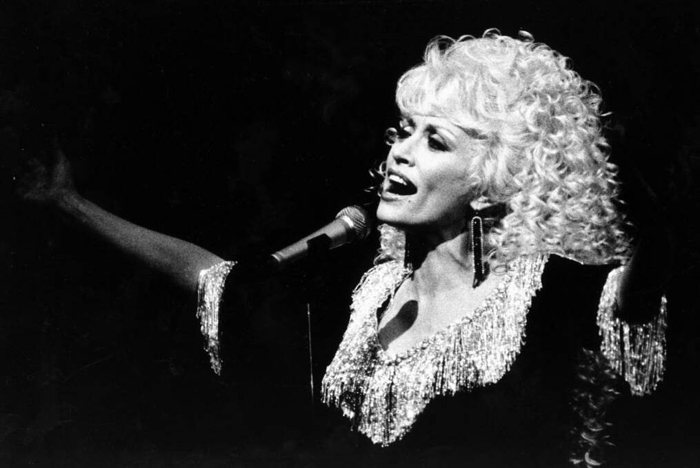 Dolly Parton at the Sydney Entertainment Centre in 1987. Photo: Quentin Jones