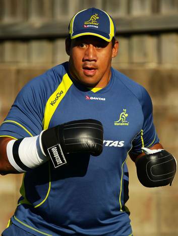 Salesi Ma'afu doesn't want to be linked with Quade Cooper's boxing career. Photo: Getty Images