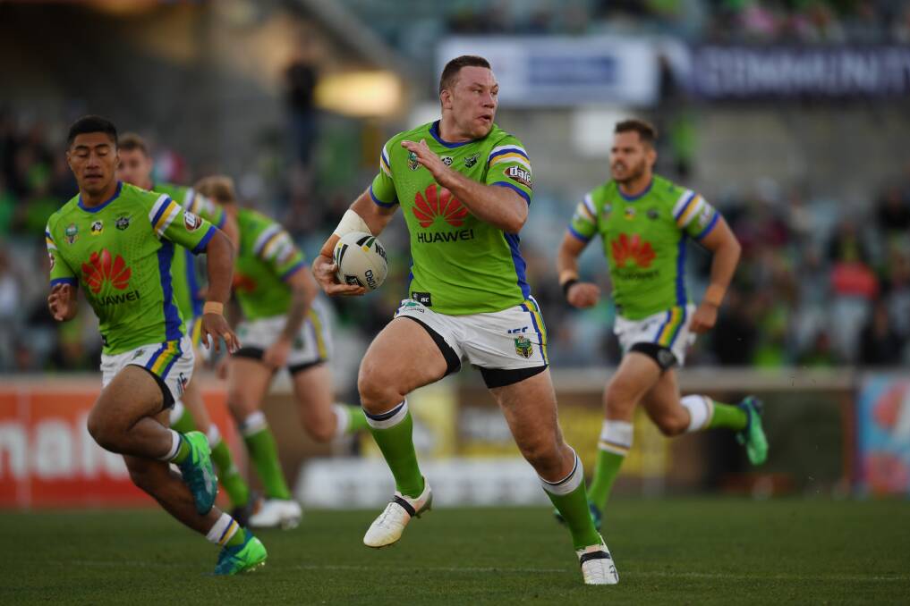 Shannon Boyd makes a break against the Titans, who are set to make a huge bid for the Raiders prop.