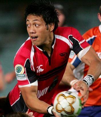 Christian Lealiifano playing for the Canberra Vikings in 2007. He made his Super Rugby debut in 2008.