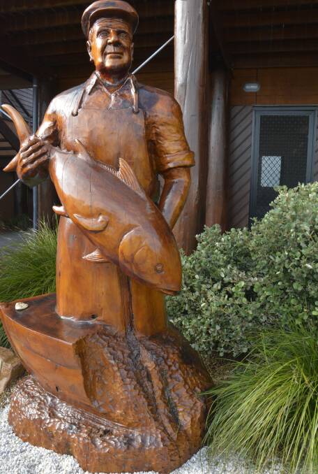 Do you know the location of this sculpture? Photo: Tim the Yowie Man