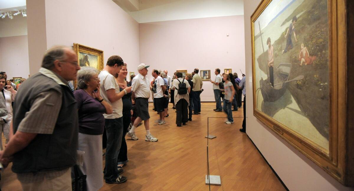 Visitors  at the 2010 Masterpieces from Paris exhibition at the National Gallery of Australia.   Photo: Graham Tidy 