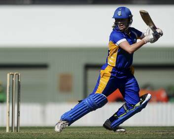 Kate Owen made 17 not out off 15 balls in the Meteors' win. Photo: Graham Tidy