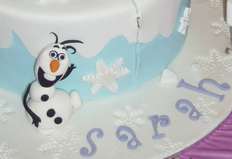 Labour of love: Olaf on Sarah's Frozen-themed birthday cake. Photo: Tim the Yowie Man