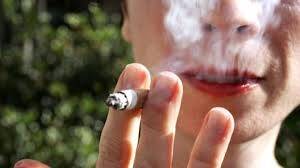 Canberrans are being urged to quit smoking as part of a Lung Foundation campaign this October.