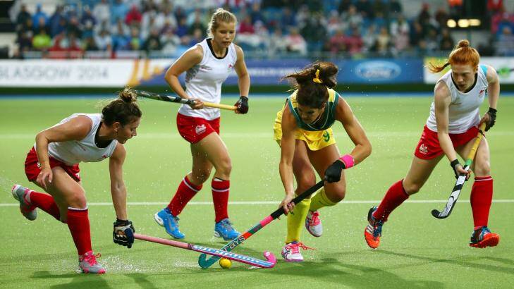 Anna Flanagan takes on the England defence in the final. Photo: Getty Images