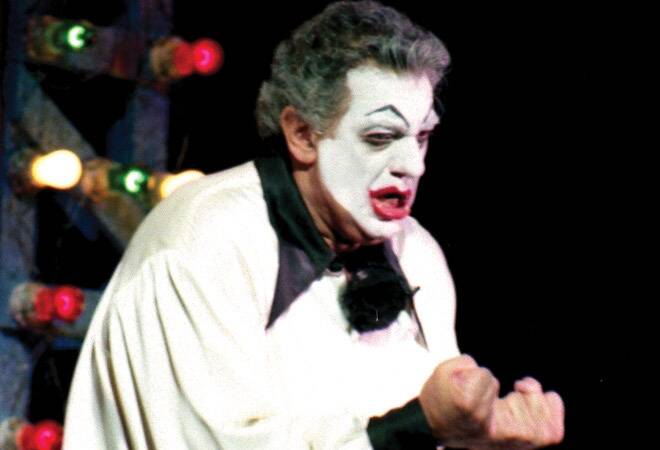 Modern-day star Placido Domingo as Pagliacci, the broken-hearted clown.