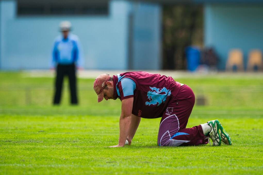 Joe Cook dissapointed after missing a catch. Photo: Dion Georgopoulos