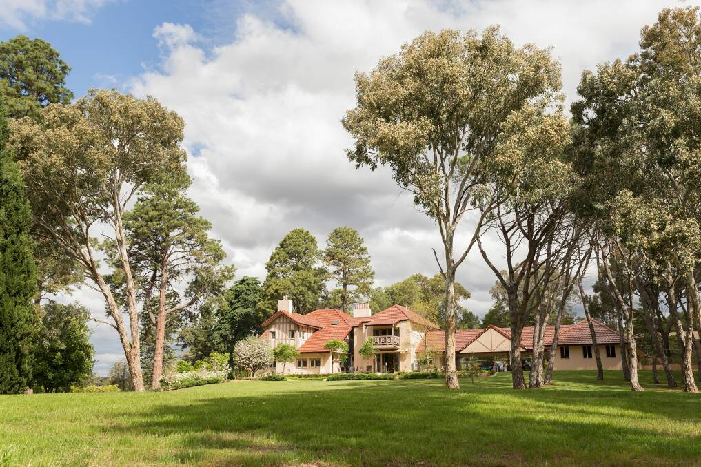 One of Canberra's oldest homes 'Westridge House' at 55 Banks Street Yarralumla sold for a record price.  Photo: Supplied