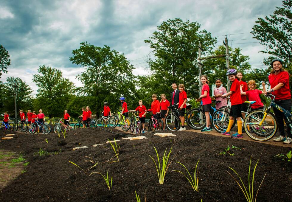 North Ainslie Primary School year 5 and 6 students at the launch of the new adventure bike trail. Photo: Elesa Kurtz