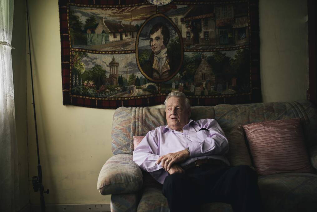 news
81yo Jim James at home in Gordon after leaving the hospice earlier in the day. 
21 November 2015
Photo: Rohan Thomson
The Canberra Times Photo: Rohan Thomson