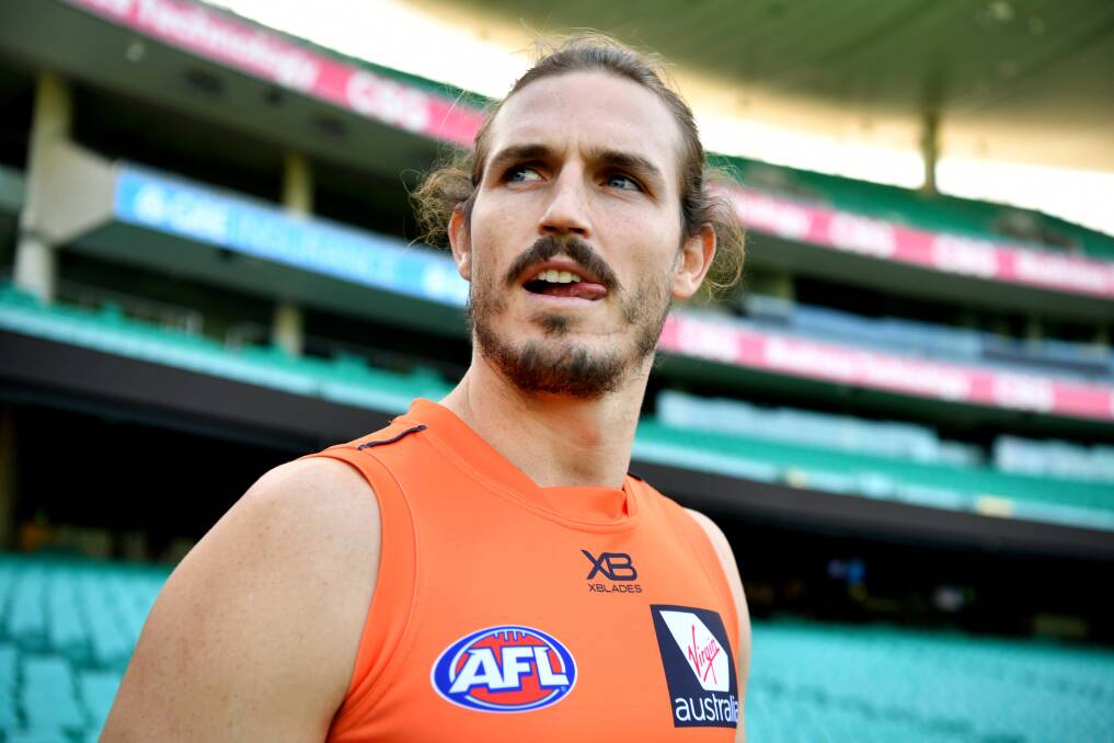 Phil Davis will line up for the Giants on Friday. Photo: AAP