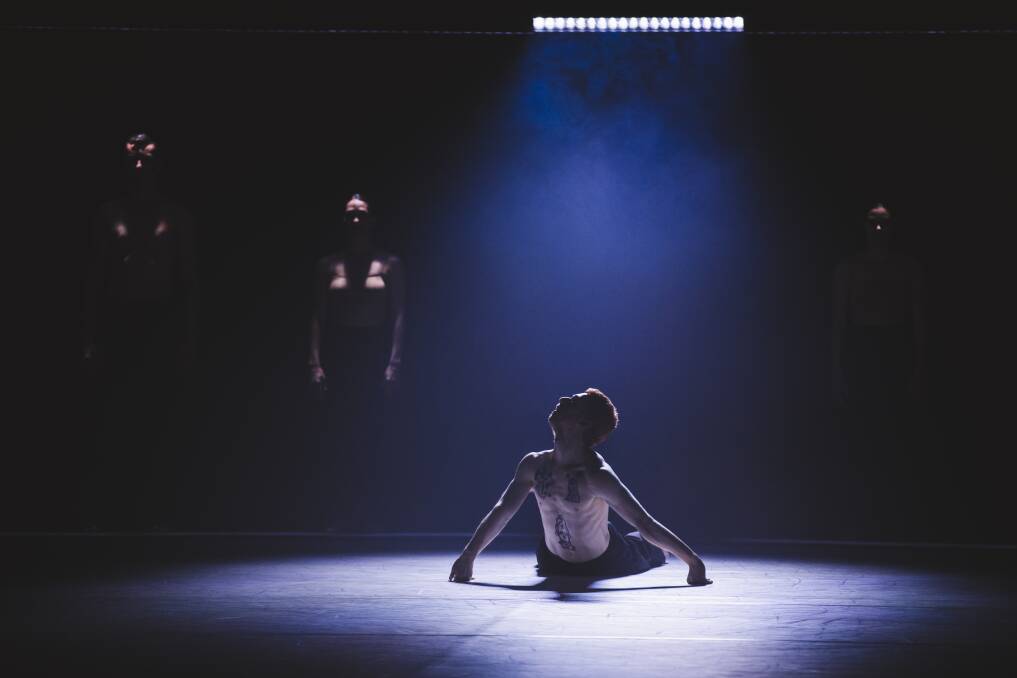 Nelson Earl, centre, performs in Sydney Dance Company’s <i>ab [intra]</i>, at Canberra Theatre. Photo: Jamila Toderas