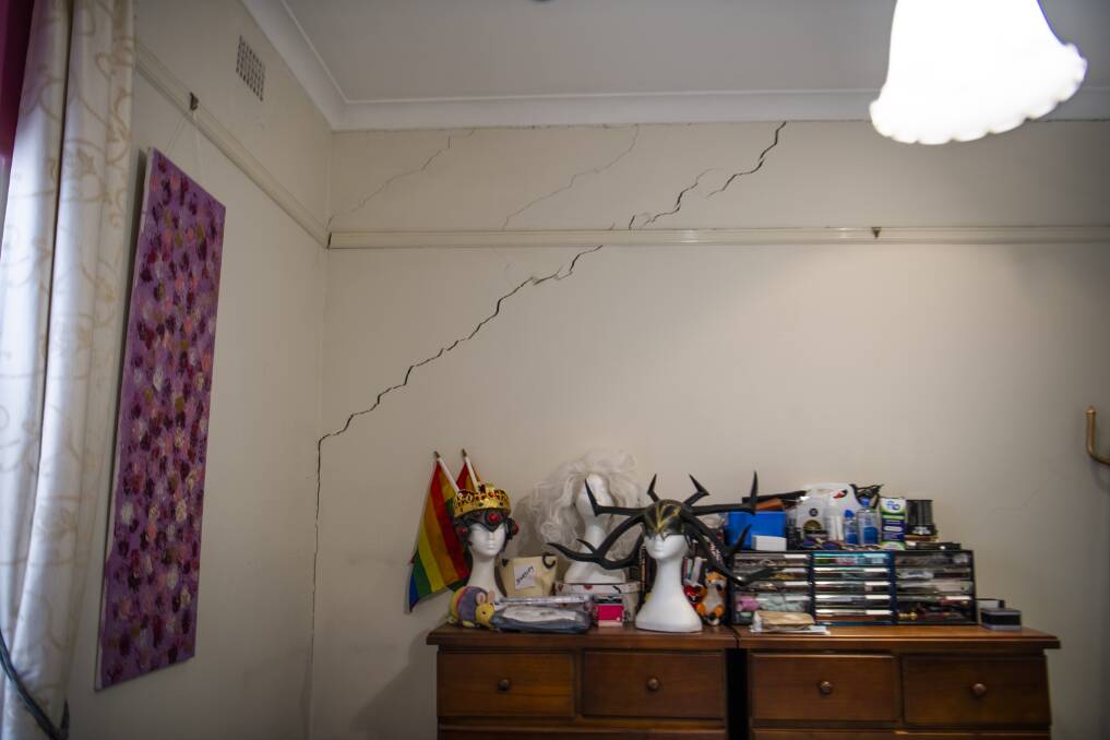 Another crack inside Stephanie Dennett's home. Photo: Louise Kennerley