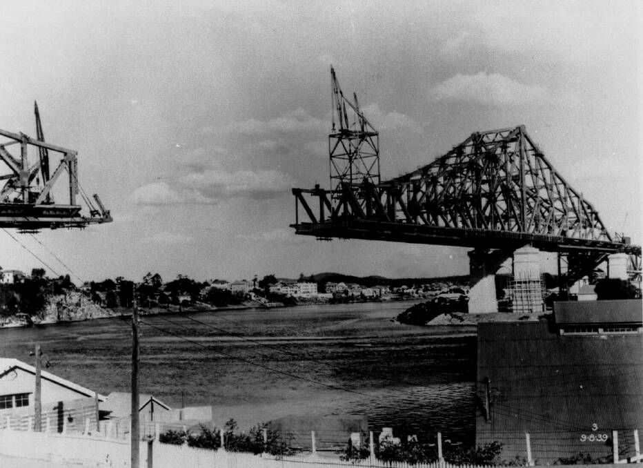Building the Story Bridge between 1935 and 1940. Photo: Supplied