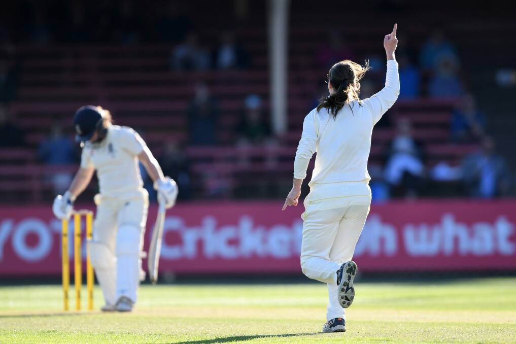 Matthew Mott not impressed: Australia's Amanda-Jade Wellington celebrates her wicket of England's Tammy Beaumont. Photo: AAP