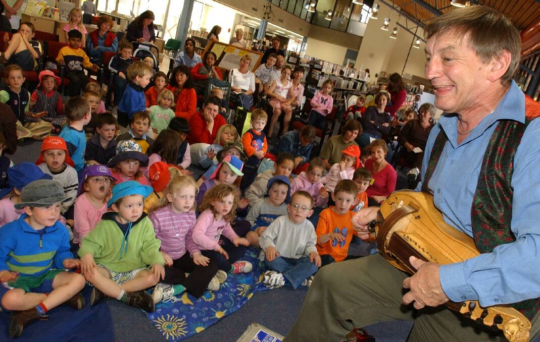 A children's entertainer at the Erindale Library. Photo: Martin Jones