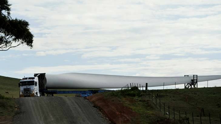 A wind turbine blade arrives at its destination near Crookwell as part of the new Goldwind wind turbine farm. Photo: Jay Cronan