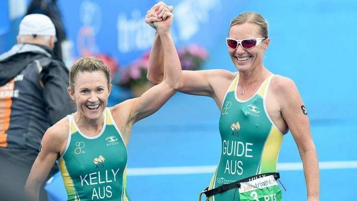 Katie Kelly and guide Michellie Jones celebrate the win at the Yokohama World Paratriathlon Event in Japan on May 16. Photo: Delly Carr