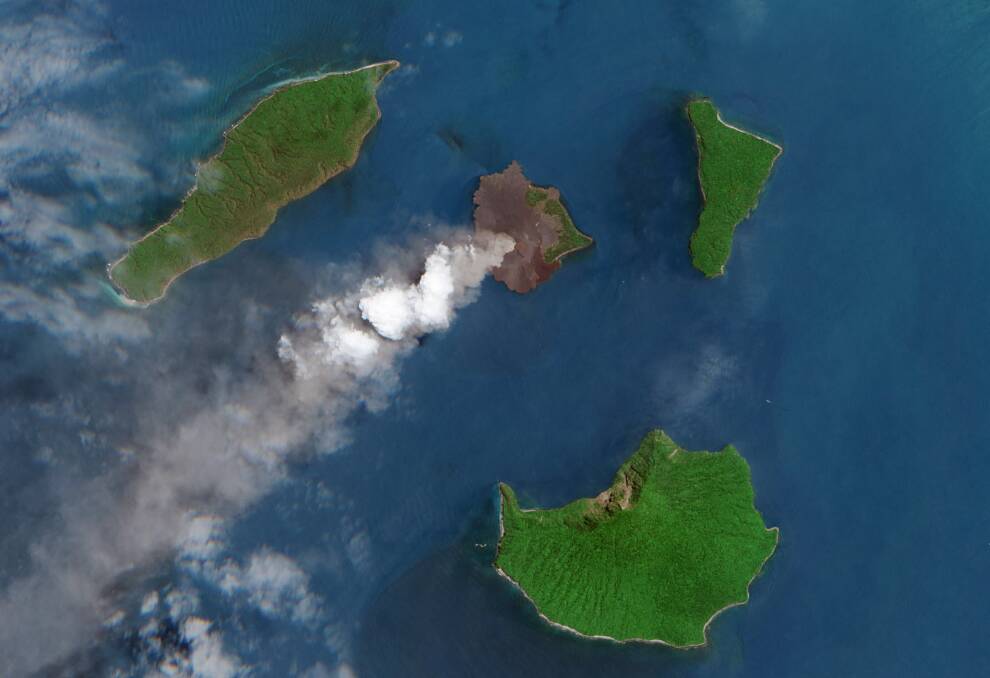 Photo taken from the International Space Station shows Anak Krakatoa erupting volcanic ash. Photo: NASA