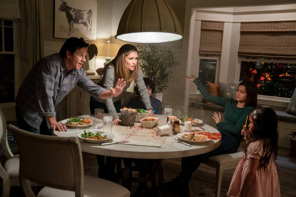 Mark Wahlberg, Rose Byrne, Gustavo Quiroz, Isabela Moner, and Julianna Gamiz in a scene from Instant Family.  Photo: Hopper Stone