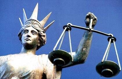 Mawson man pleads not guilty to lighting fires in Curtin