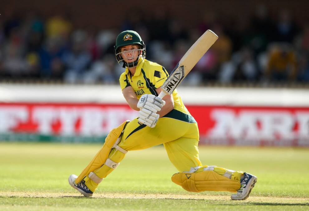 Elyse Villani's innings held Australia's top order together. Photo: Getty Images