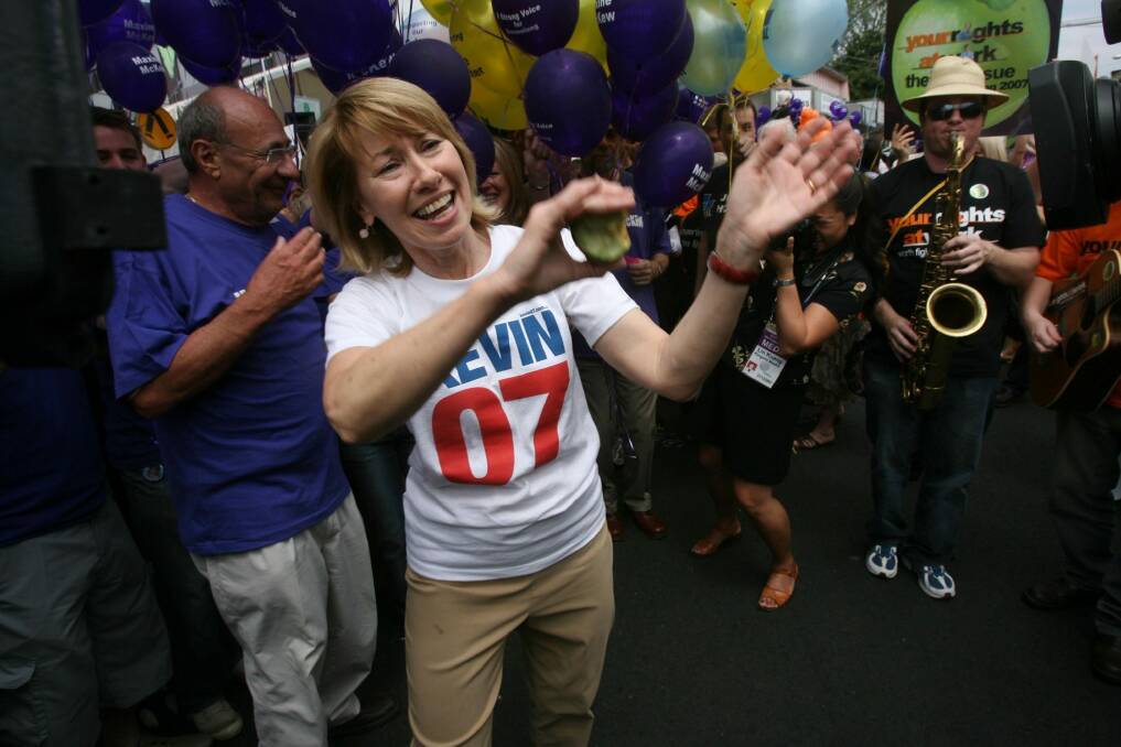 Maxine McKew dances to the jazz music at a 2007 campaign event. Photo: Andrew Taylor