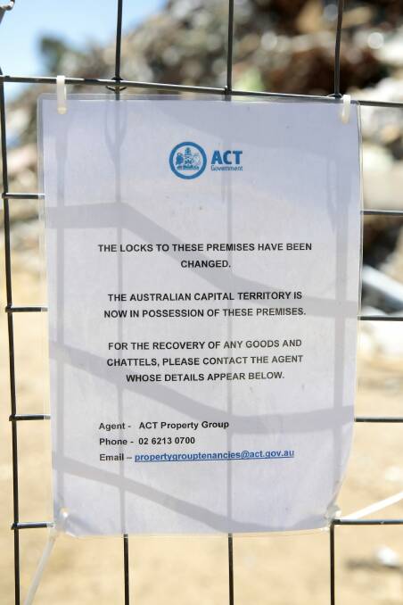 The notice on the entrance to the site.