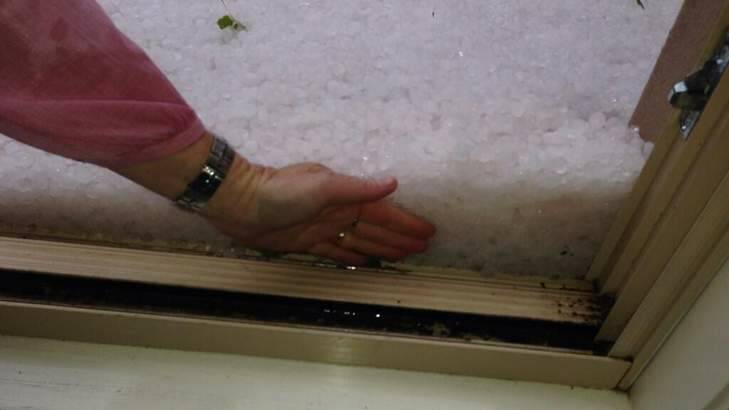 A Twitter image from Stephen Collins showing the hail seen in Canberra on Sunday night.