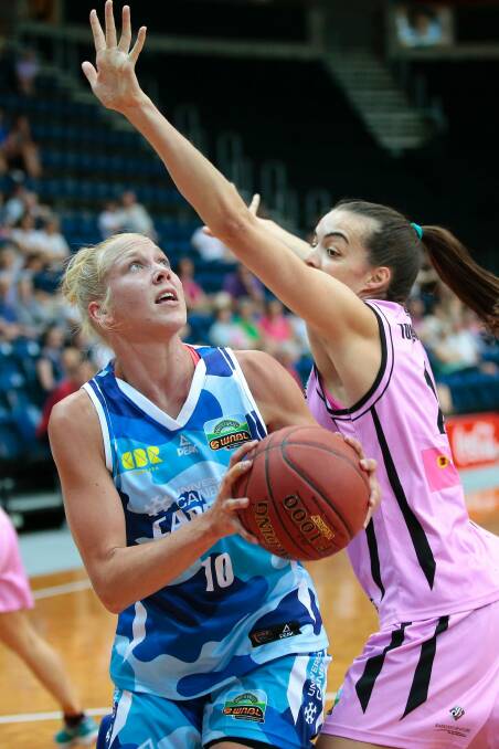 Abby Bishop in action against West Coast earlier this season.  Photo: Jeffrey Chan 