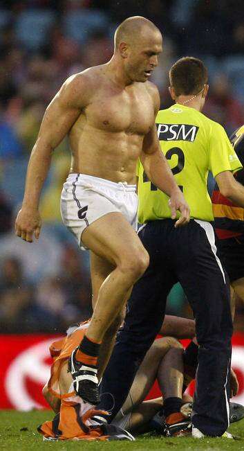 ADELAIDE, AUSTRALIA - APRIL 21:  Chad Cornes of the Greater Western Sydney walks off without shirt during the round four AFL match between the Adelaide Crows and the Greater Western Sydney Giants at AAMI Stadium on April 21, 2012 in Adelaide, Australia.  (Photo by Regi Varghese/Getty Images) Photo: Regi Varghese