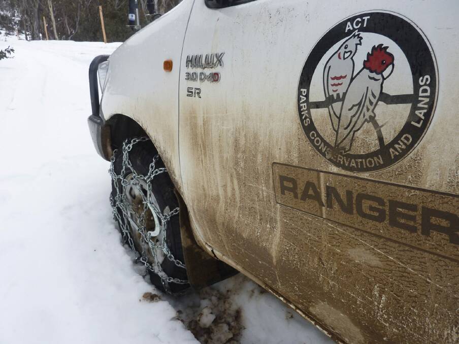 Ranger patrol: Tough going on Mt Franklin Rd, even in snow chains. Photo: Tim the Yowie Man