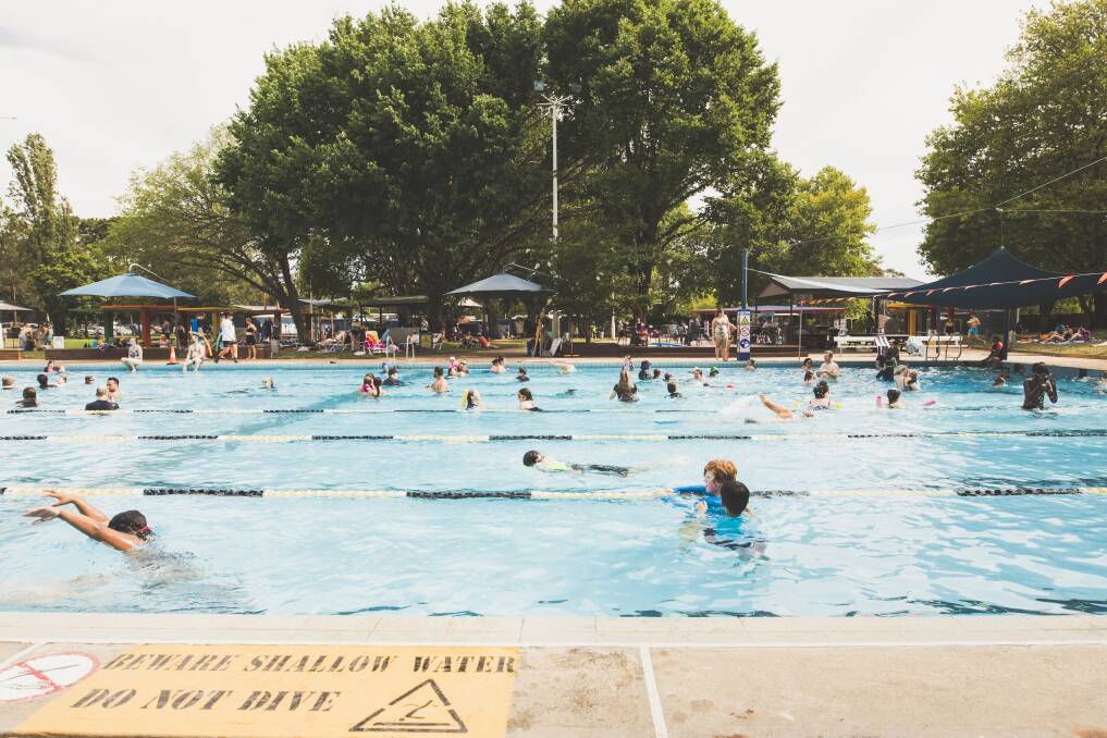 Canberrans cooled off at the Dickson Pool during the heatwave this week. Photo: Jamila Toderas