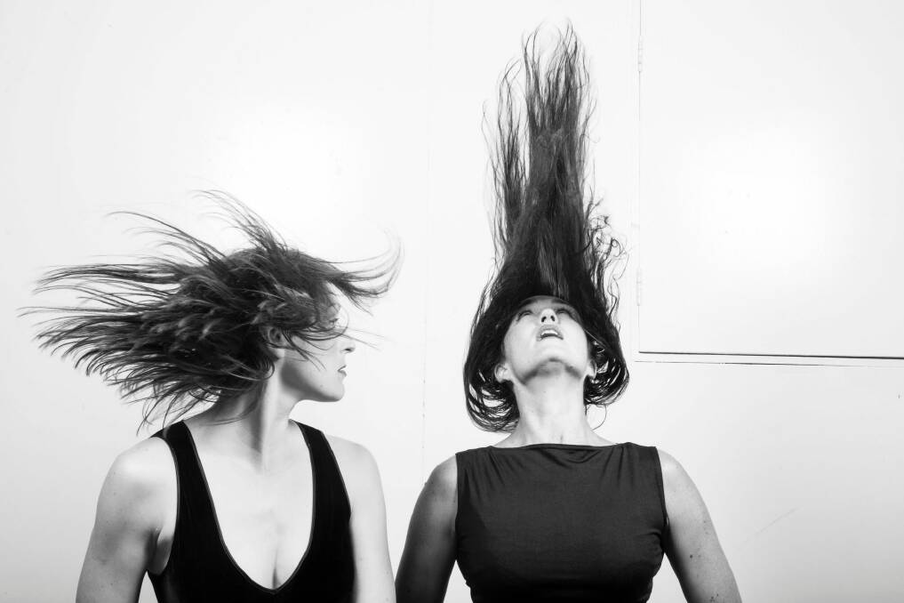 <i>In-Sync</i> featuring Liz Lea and Alison Plevey. Photo: Lorna Sim 