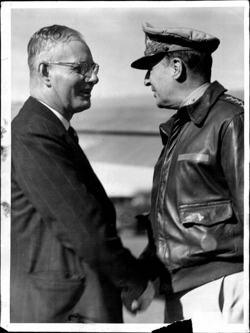 Prime Minister of Australia at war in the Pacific, Mr. John Curtin meets General MacArthur, American Commander-in-chief the South-west Pacific Area. May 31, 1974. Photo: Fairfax Media