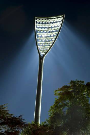 The lights at Manuka Oval. Photo: Ben Wrigley