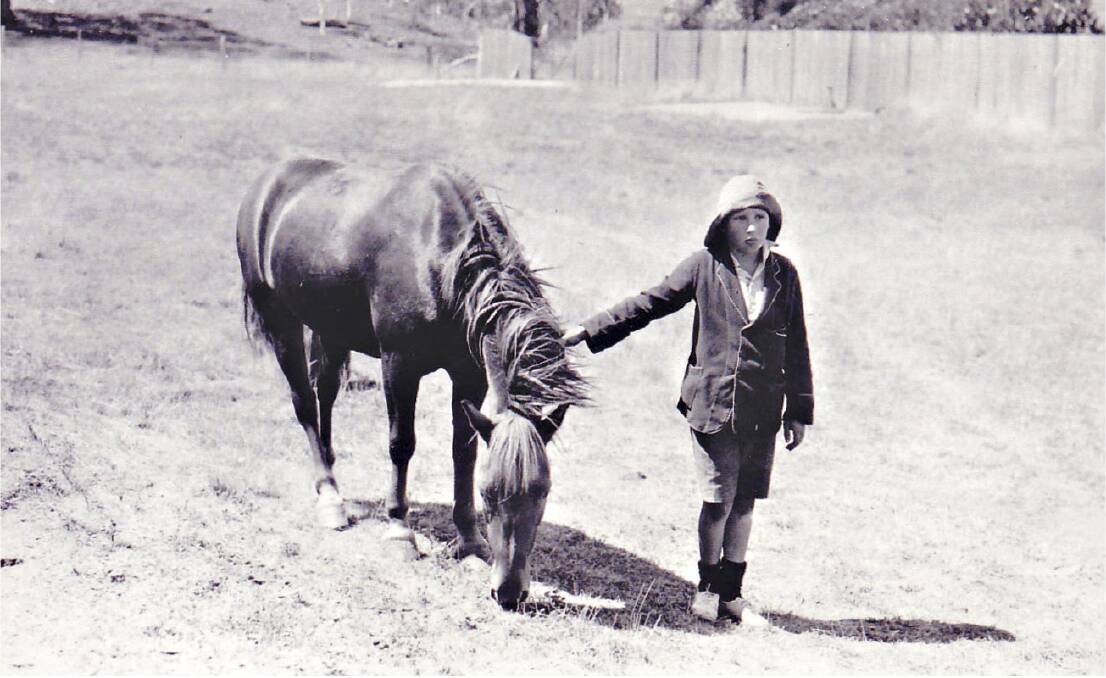 Ginger Mick and Lennie Gwyther in 1932, courtesy Leongatha Historical Society. 