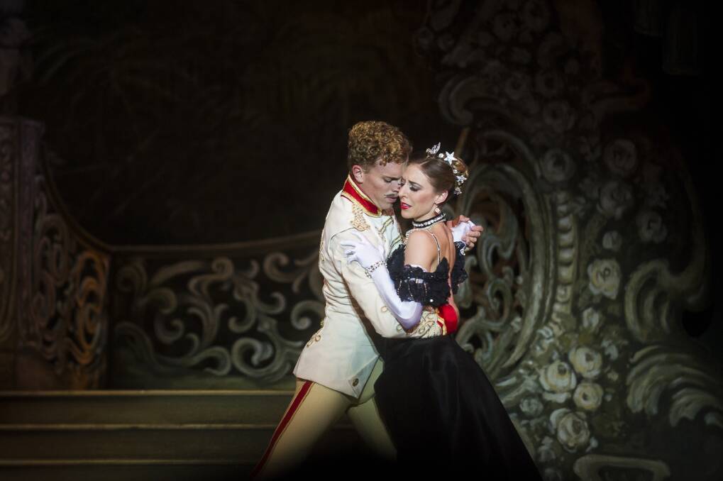 Adam Bull as Count Danilo and Lana Jones as the Widow in <i>The Merry Widow</i>.  Photo: Dion Georgopoulos