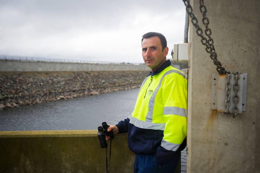 Water industry operator Rob Tonna overlooking Googong dam.  Photo: Dion Georgopoulos