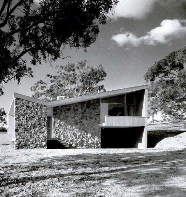 Bowden House, pictured in 1954, from the side showing the 'butterfly roof and the cantilevered balcony. Photo: Harry Seidler
