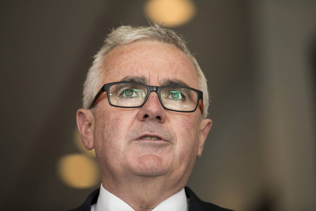 Independent MP Andrew Wilkie says Centrelink's controversial debt recovery program should be shut down. Photo: Dominic Lorrimer