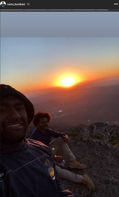 Tevita Kuridrani and Henry Speight enjoy the sunrise. Photo: Instagram