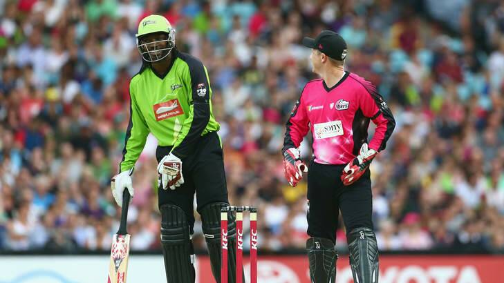 Chris Gayle and Brad Haddin share a laugh. Photo: Getty Images