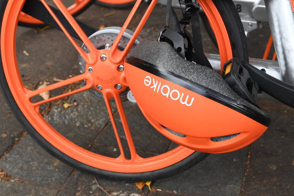 Mobike and Lime are the  only bike share companies operating in Sydney at the moment. Photo: Peter Braig