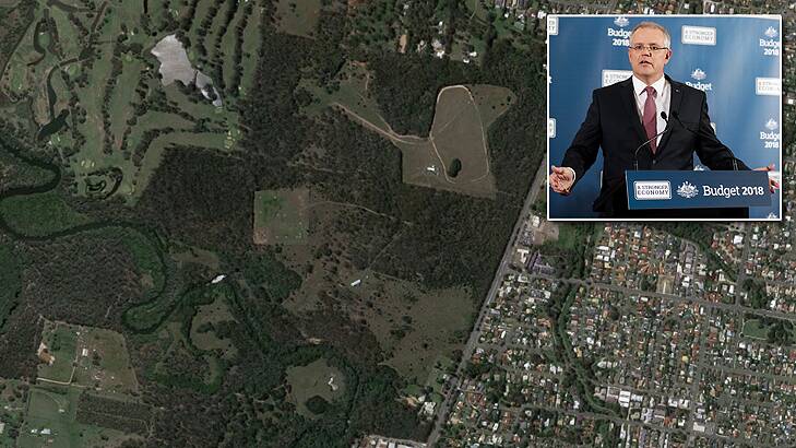 Federal government-owned land at Birkdale - which was being by Redland City Council as a possible university site - is being sold to developers. Photo: Google Maps/Alex Ellinghausen