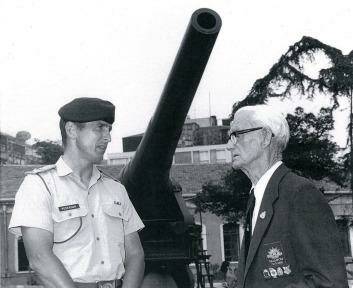 Peter Pedersen with World War I veteran Wally Fletcher during  a visit to Turkey in 1990.