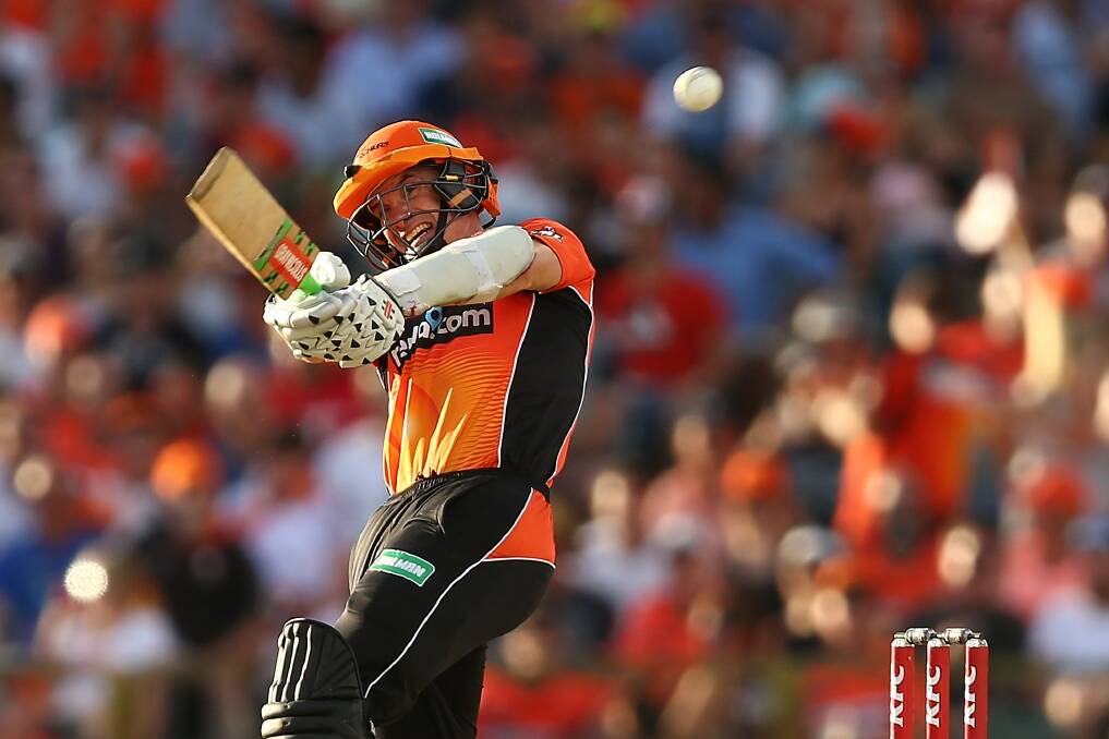 All too easy: Michael Klinger goes big. Photo: Getty Images
